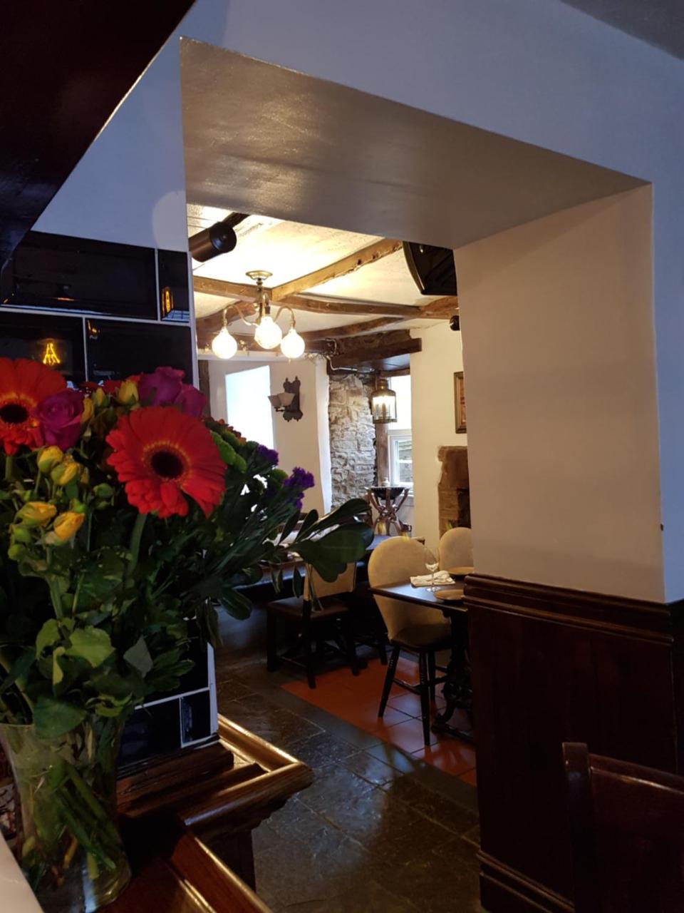 The Royal Oak Hotel Chapel en le Frith Exteriör bild
